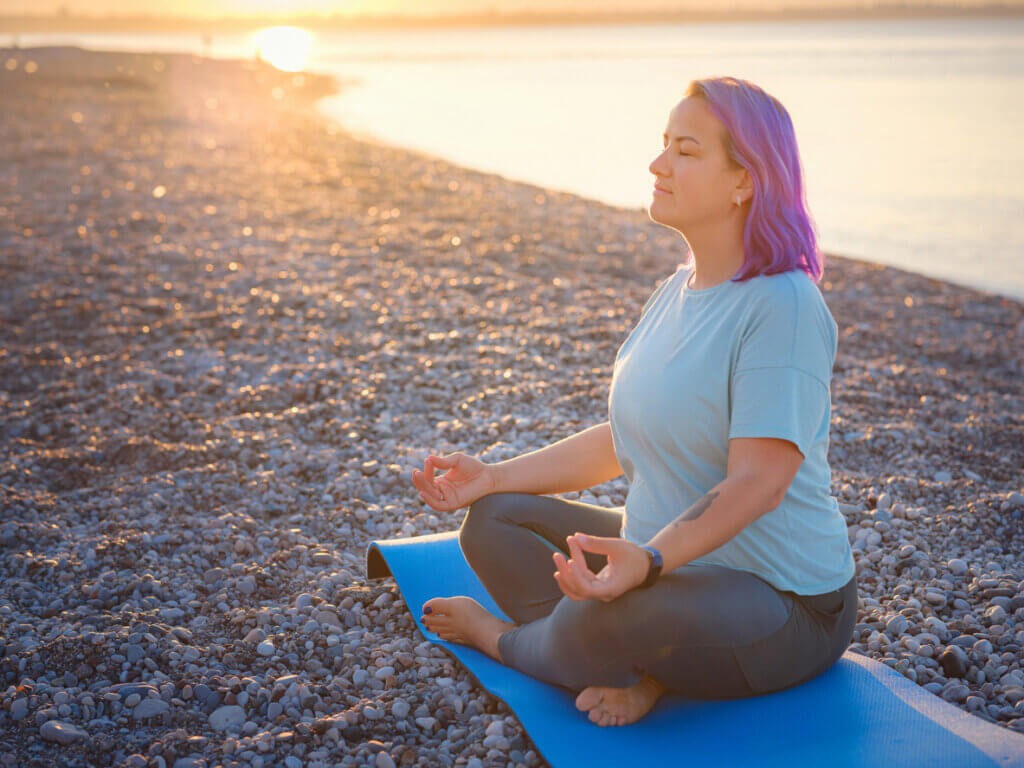 women meditating